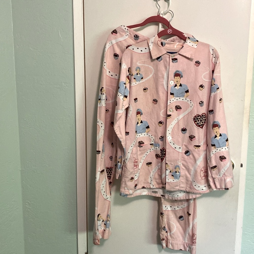 Nick and Nora I Love Lucy discontinued flannel pajamas  Size Small.  Soft pink